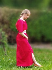 Červené ľanové šaty